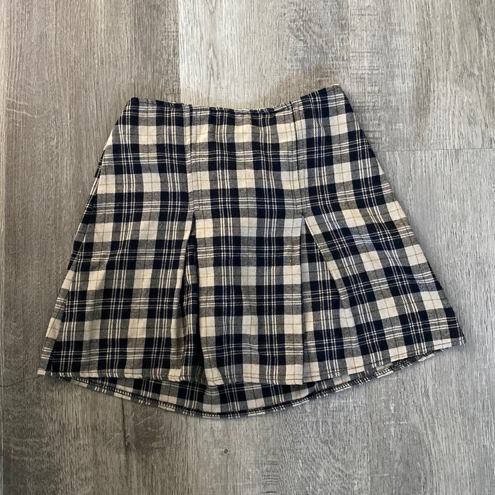 Used Brandy Melville plaid skirt